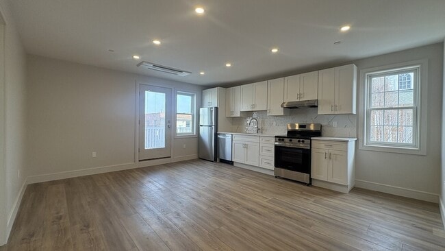 Building Photo - 5-12 Beach 130th St