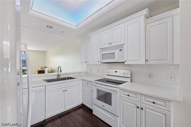 Foto del edificio - 2810 Cypress Trace Cir