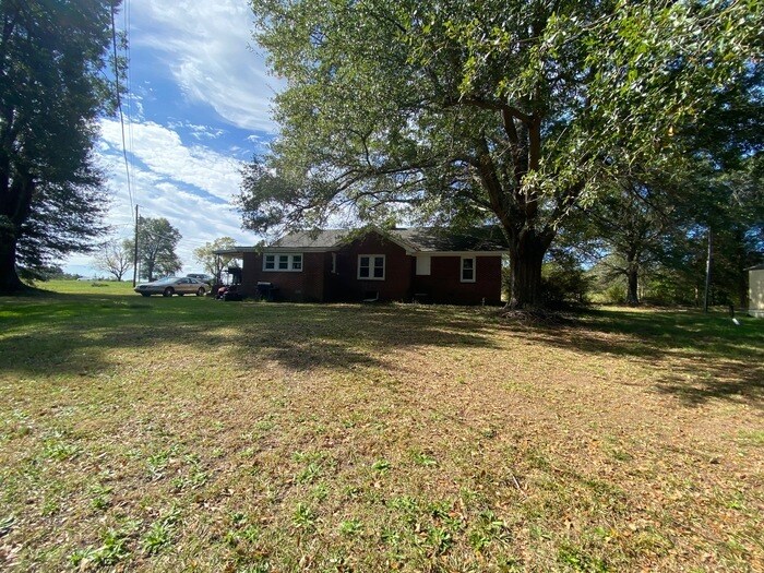 Brick Ranch in Pelzer House for Rent in Pelzer, SC
