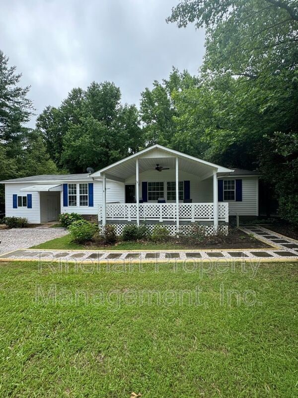 Photo - 2961 Kingsburry Rd House