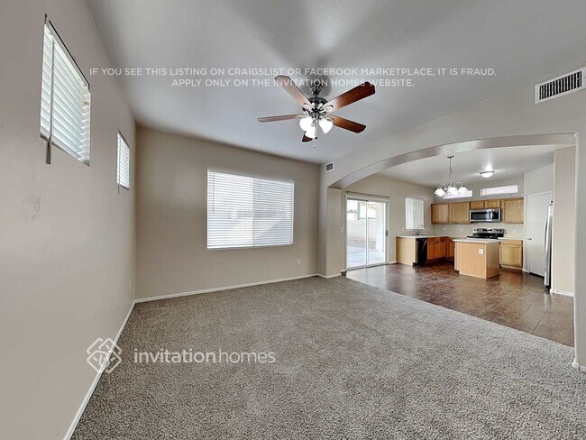 Building Photo - 4134 E Baylor Ln