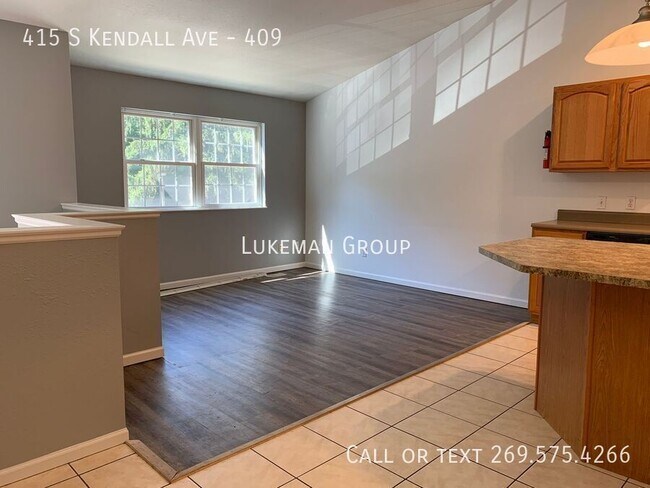 Foto del edificio - 415 S Kendall Ave