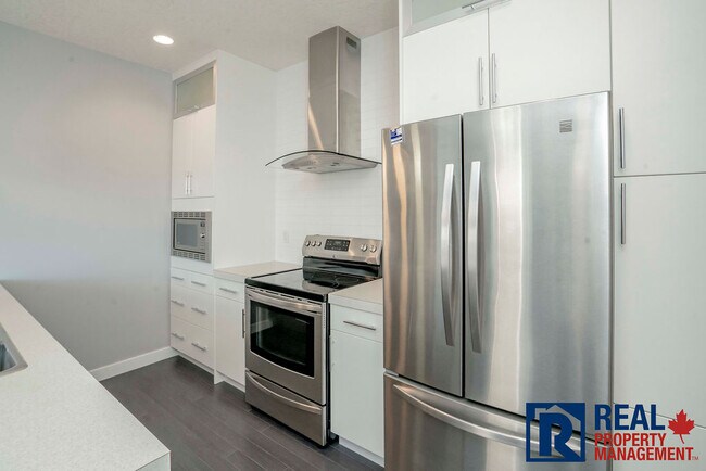 Building Photo - 8734 - 72nd Avenue