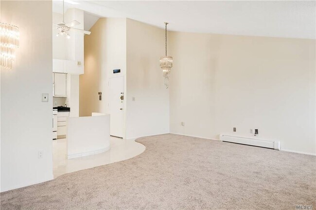 Building Photo - 25-36-36 120th St