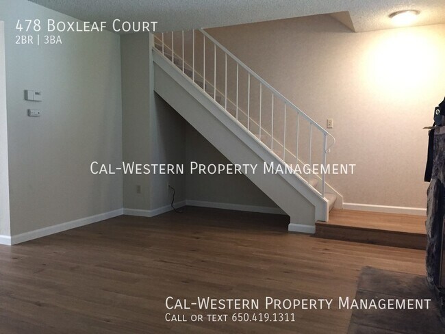 Building Photo - 2 bdrm / 2.5 bath townhome