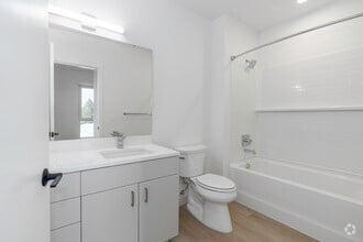 2BR, 2BA - 1,080SF Primary Bathroom - The Steward