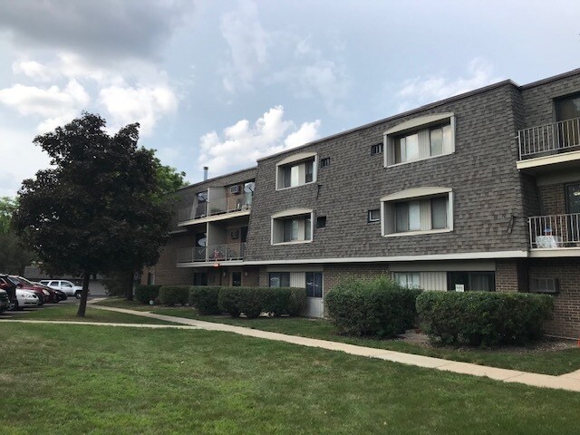 Building Photo - 134 E Bailey Rd