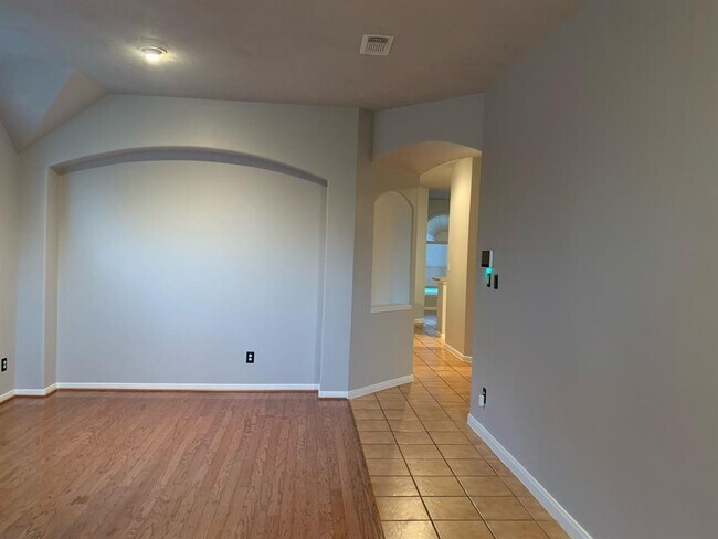 Building Photo - 11306 Sunlit Bay Dr