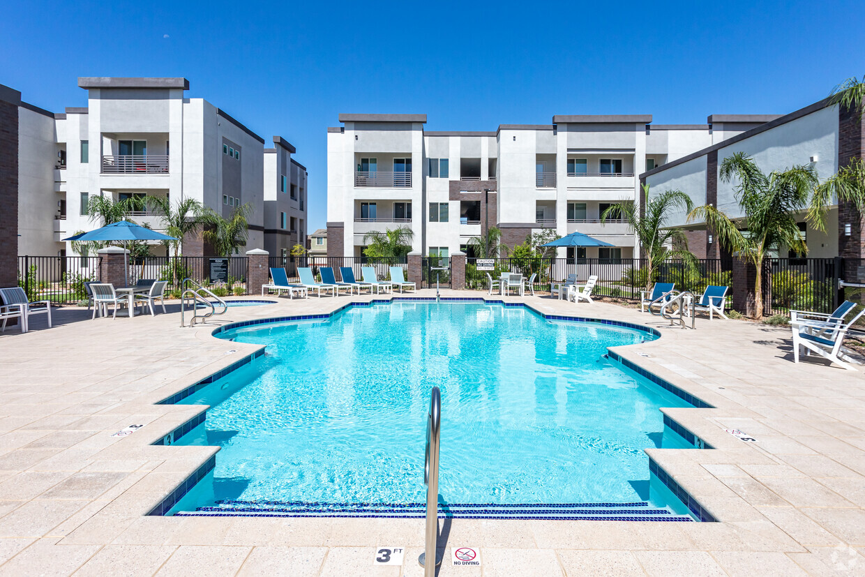 Acero Cooley Station Apartments - 3939 E Vest Ave Gilbert, AZ ...