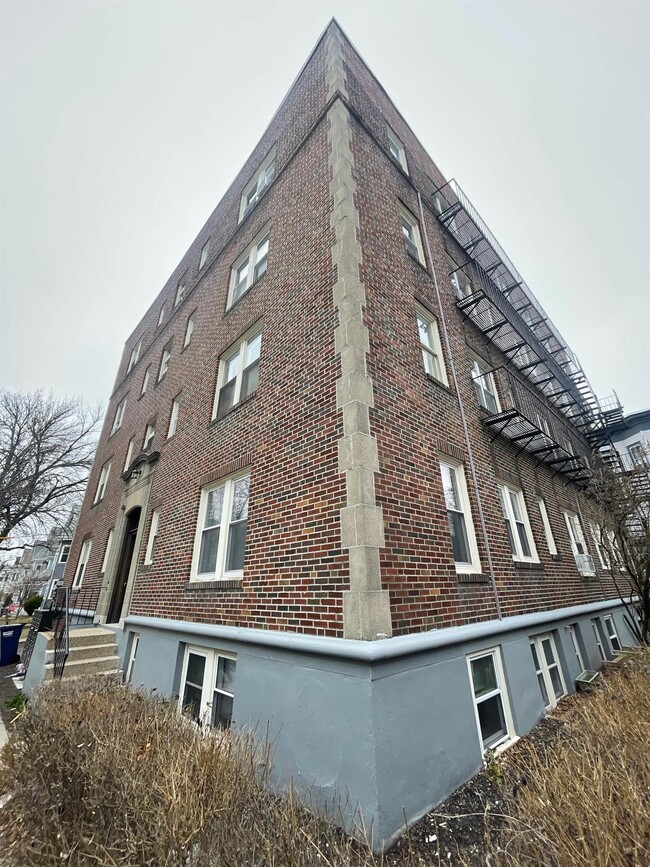 Foto del edificio - 5 Haskell St