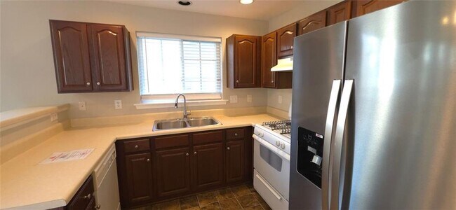 Building Photo - 243 Hiawassee Dr