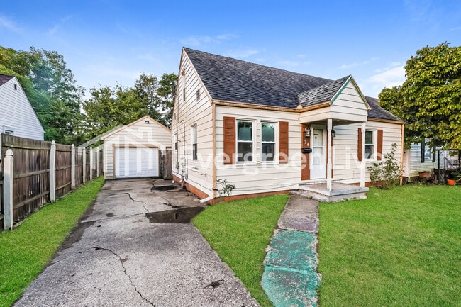 Building Photo - 124 E Lindberg Dr