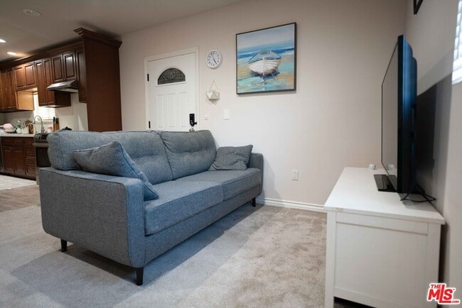 Foto del edificio - 306 E 36th St