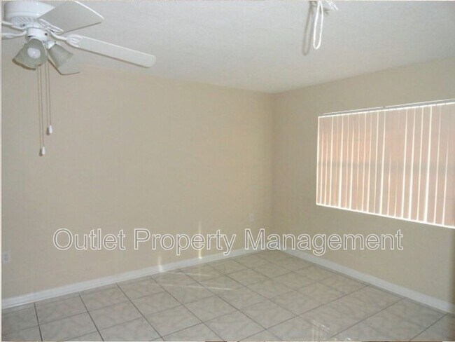 Building Photo - 11316 Zodiac Dr