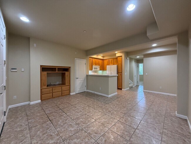 Foto del edificio - Nice and bright 2BR / 2BA Condo Near Durant Square Mall