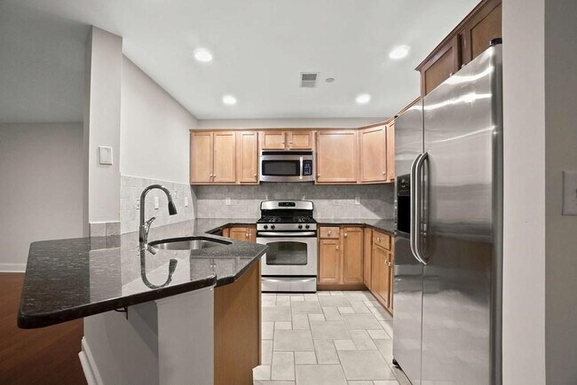 Foto del edificio - 120 Wyllis Ave