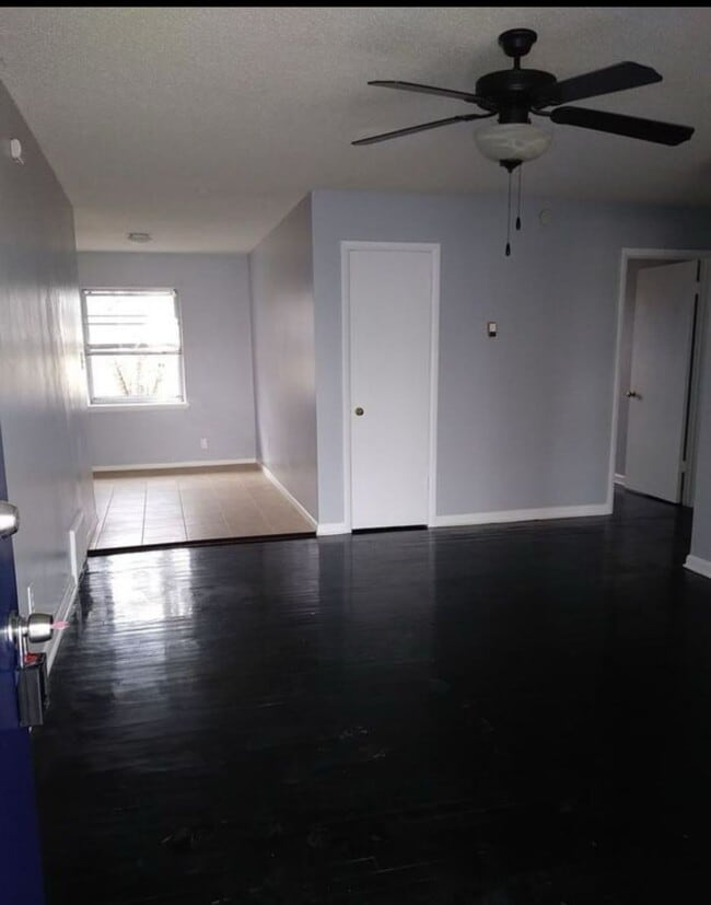 Building Photo - 815 NW 58th St