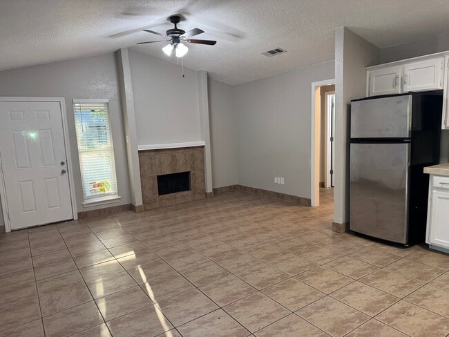 Photo - 700 Long Ct Townhome