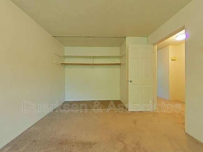 Foto del edificio - 815 NW 26th St