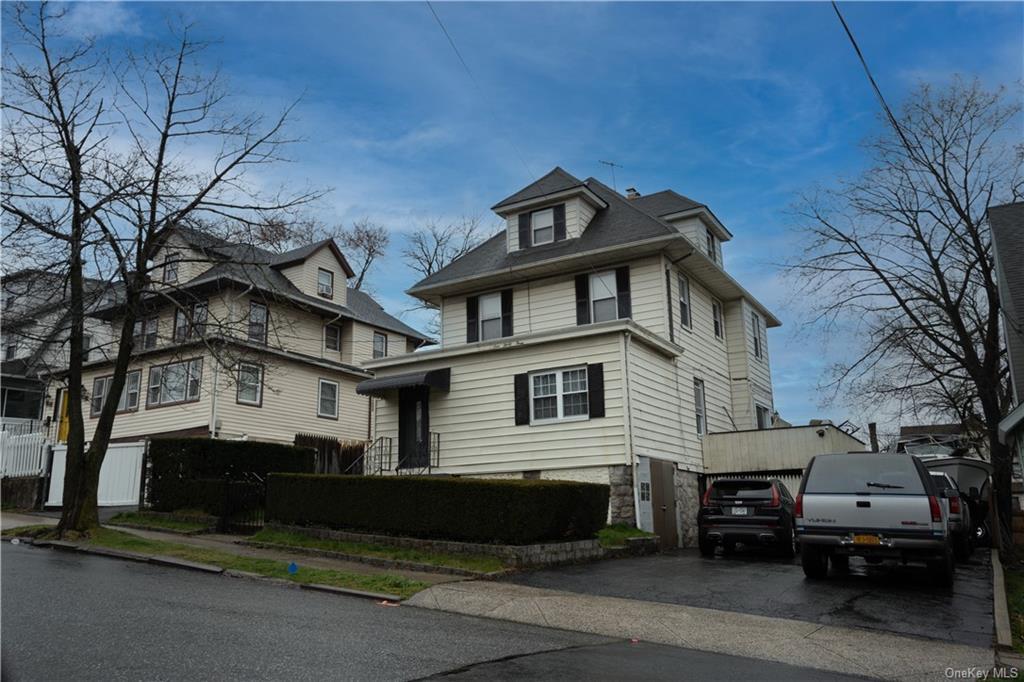 Primary Photo - 133 Chauncey Ave