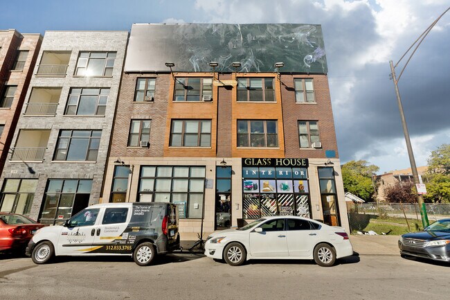 Building Photo - 2912 S Wentworth Ave