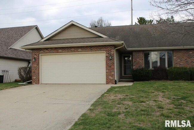 Foto del edificio - 2807 Cronin Dr