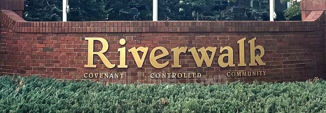 Building Photo - 2943 W Riverwalk Cir