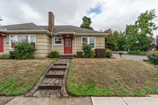 Building Photo - Rushbanks