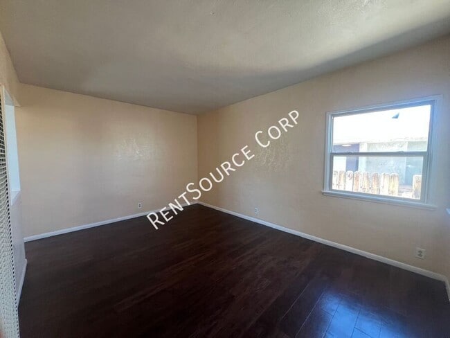 Foto del edificio - 920 Flora St