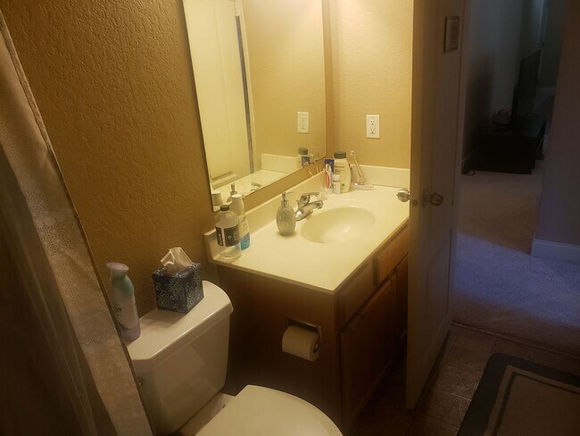 Foto del edificio - AVAILABLE FALL 2026!  1 Bedroom Condominium in University Heights!