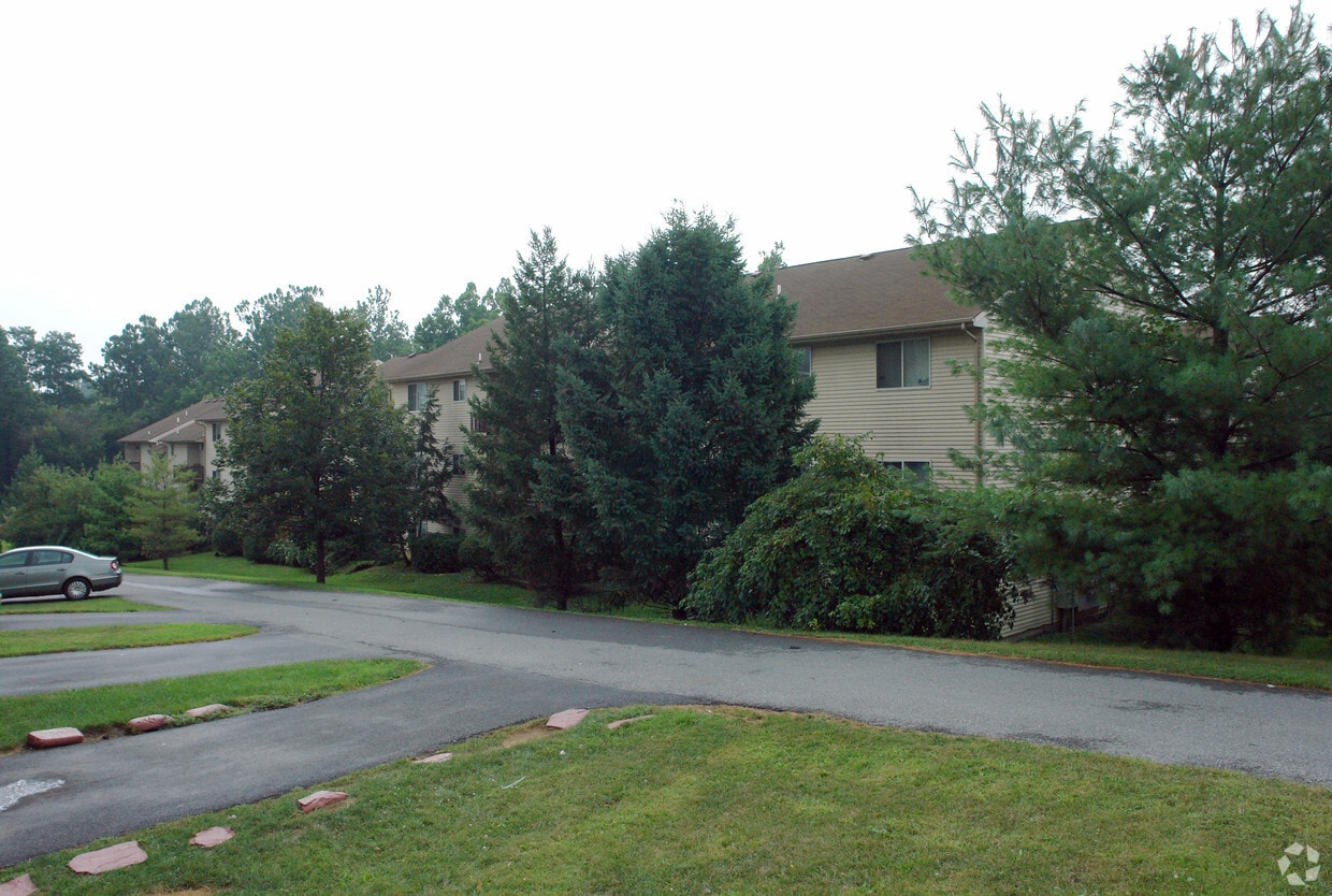 Exterior - Trout Run Apartments