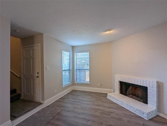 Building Photo - 6646 E Lovers Ln