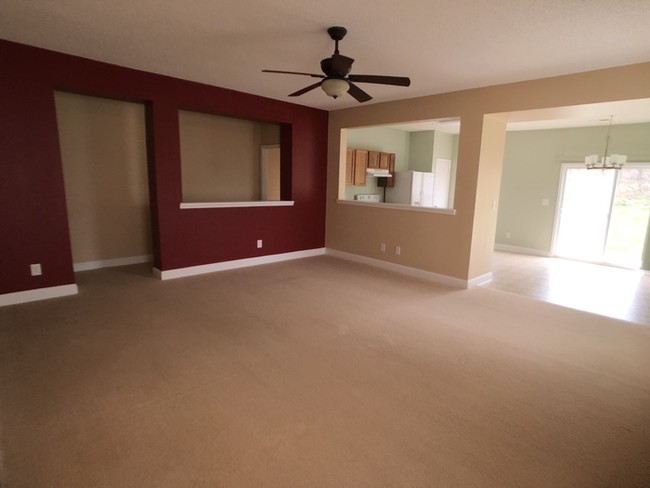 Building Photo - Lovely 3 BR 2 BA Ranch by Carowinds