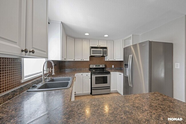 Building Photo - Charming 3BR House in Denver