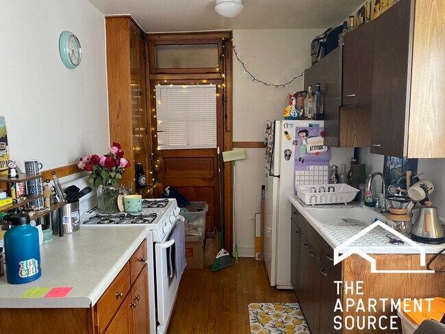 Foto del edificio - 3152 N Linder Ave