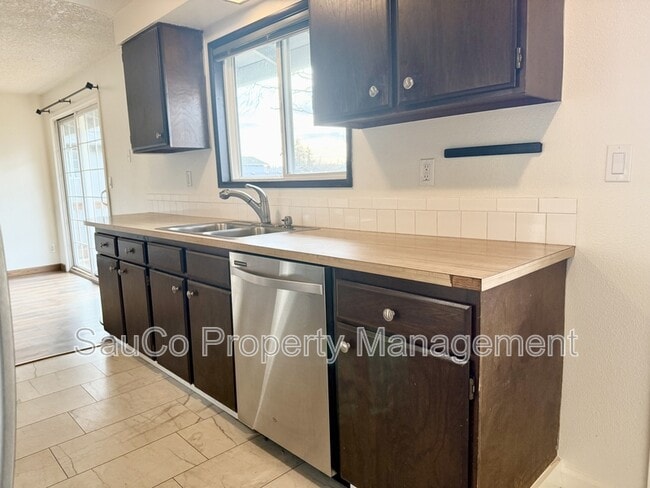 Foto del edificio - 425 S 8th St