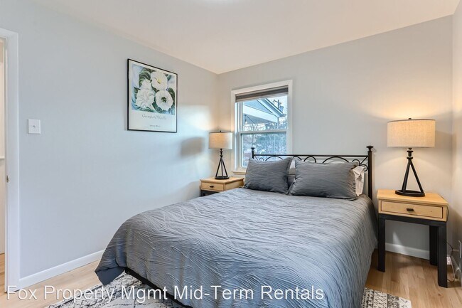 Foto del edificio - 2 br, 1 bath House - 1250 E Amherst Ave