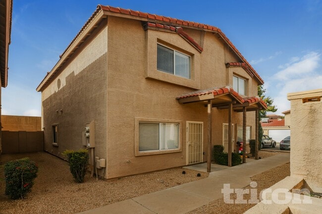 Building Photo - 17610 N 17th Pl