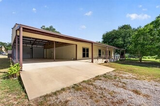 Building Photo - 3961 Clay Crk Rd