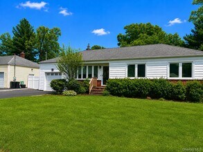 Building Photo - 6 Sinclair Dr