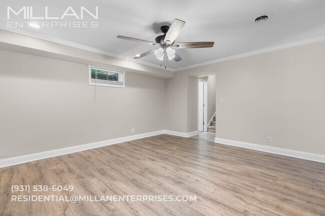Foto del edificio - Move-in Ready Townhome in Desirable Sango Area