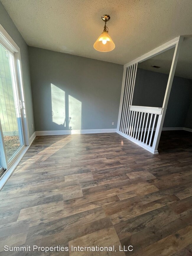 Building Photo - 2 br, 1.5 bath House - Bent Tree Ct 6149