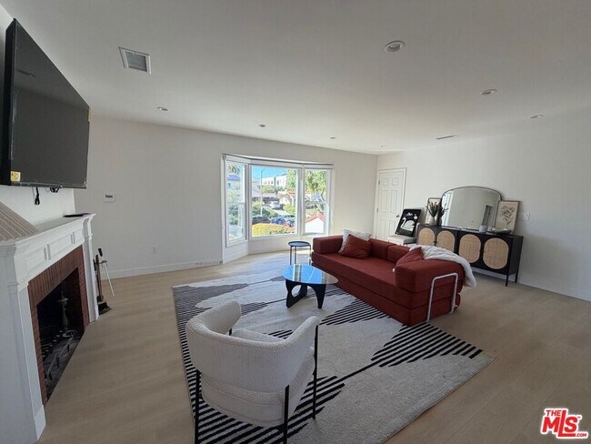 Foto del edificio - 1546 S Ogden Dr