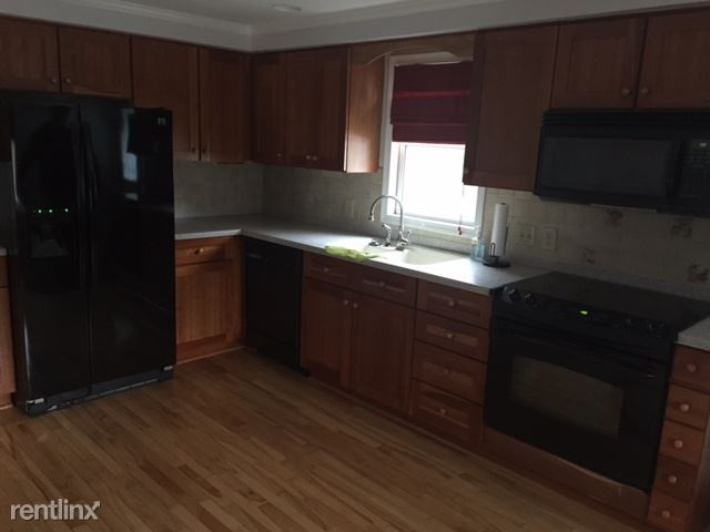 Building Photo - 2 br, 1.5 bath Duplex - 191 Coleman Ave