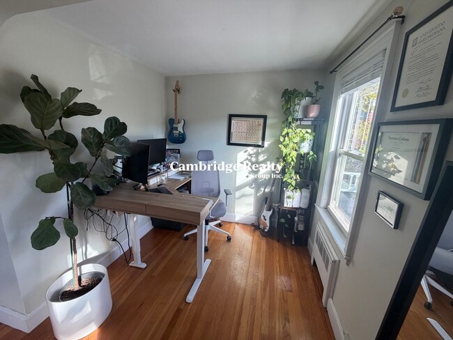 Building Photo - 319 Washington St