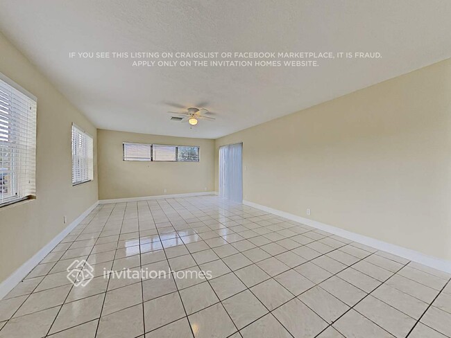 Building Photo - 854 W Jasmine Dr