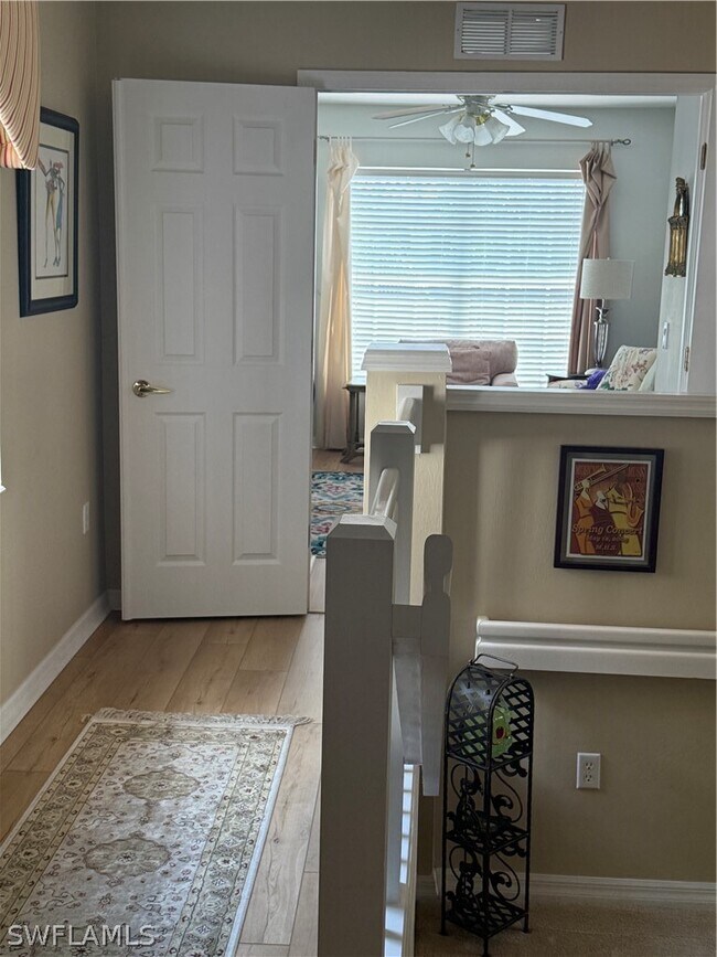 Foto del edificio - 1380 Tiffany Ln