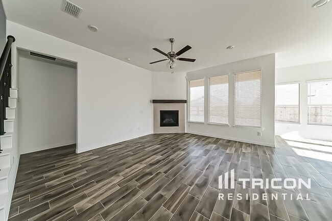 Building Photo - 14712 Desertpost Dr