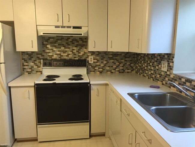 Building Photo - 27900 Berrywood Ln