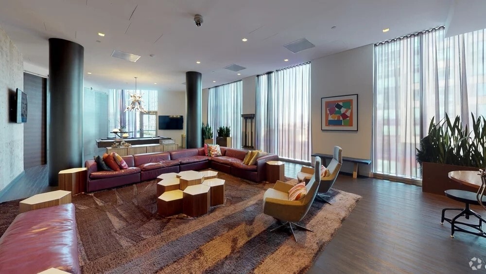 Photo - Van Ness Apartments